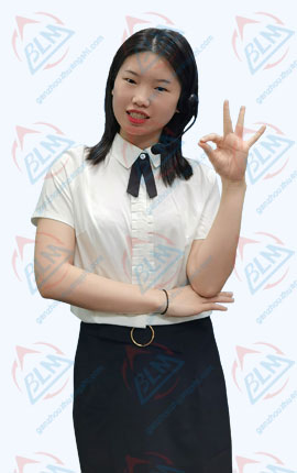 ���}���}