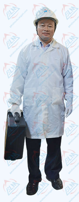 ���}���}