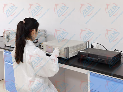 �o��늃x��У�ʈDƬ