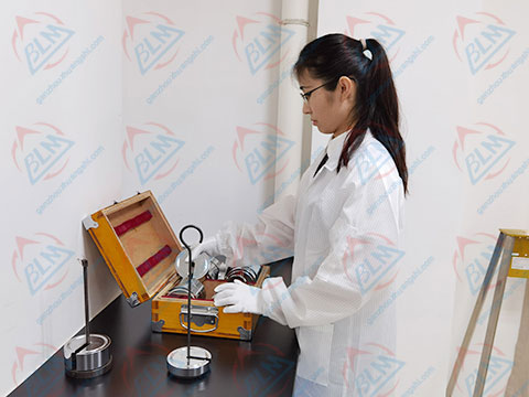 ���W�x��У�ʈDƬ