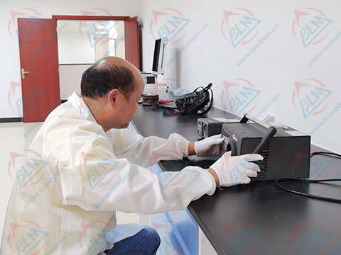 �W(xu��)�x��У��(zh��n)�DƬ