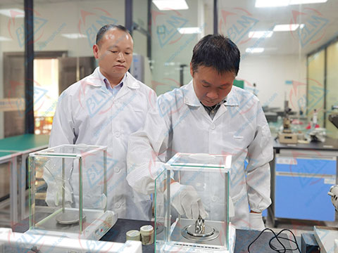 �ذ������z���DƬ