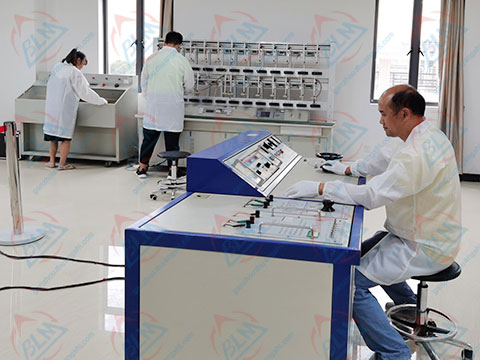 늌W�x���z���DƬ