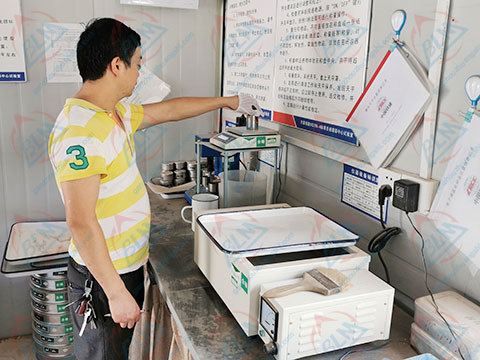 �F·ԇ�x���z���DƬ